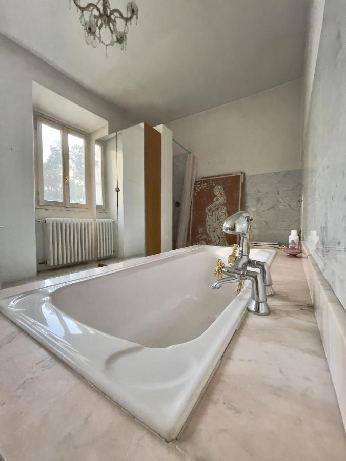 Villa Affascinante Casale Brambilla Vicino Pavia à San Zenone al Po Extérieur photo