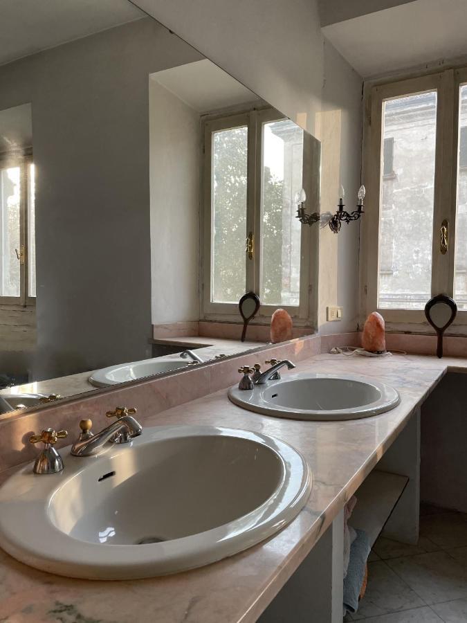 Villa Affascinante Casale Brambilla Vicino Pavia à San Zenone al Po Extérieur photo