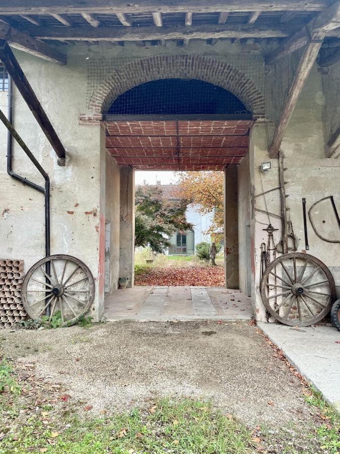 Villa Affascinante Casale Brambilla Vicino Pavia à San Zenone al Po Extérieur photo