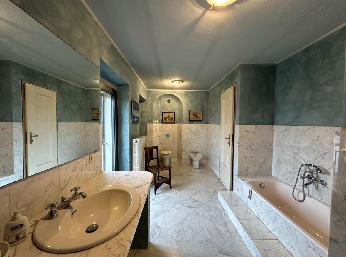 Villa Affascinante Casale Brambilla Vicino Pavia à San Zenone al Po Extérieur photo