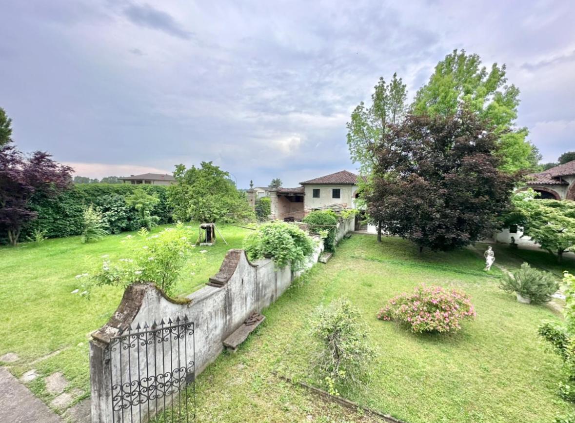 Villa Affascinante Casale Brambilla Vicino Pavia à San Zenone al Po Extérieur photo